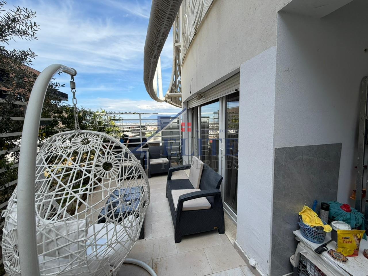 Kodra e Diellit 2, appartamento 1+1 in vendita