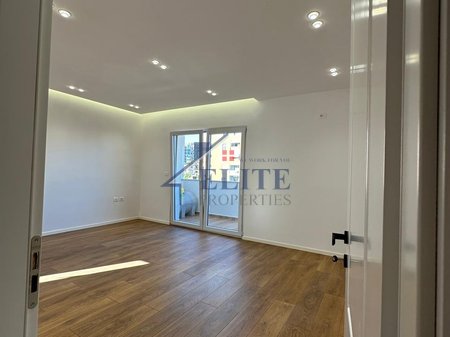 Near the Faculty of Sciences, two bedroom apartment for sale