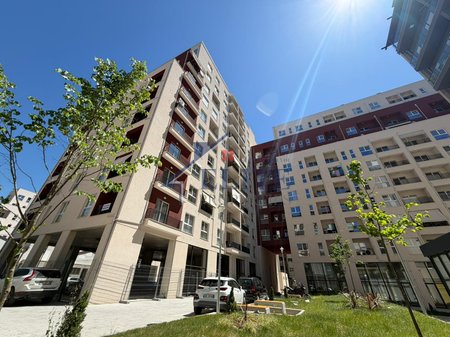 Aura Complex, on Dritan Hoxha street, office for rent