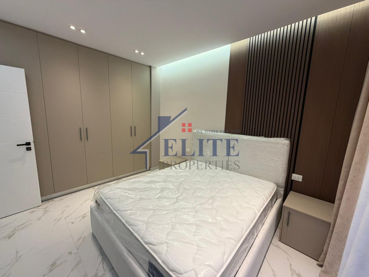Aura Complex, Dritan Hoxha Street, super one bedroom apartment for rent