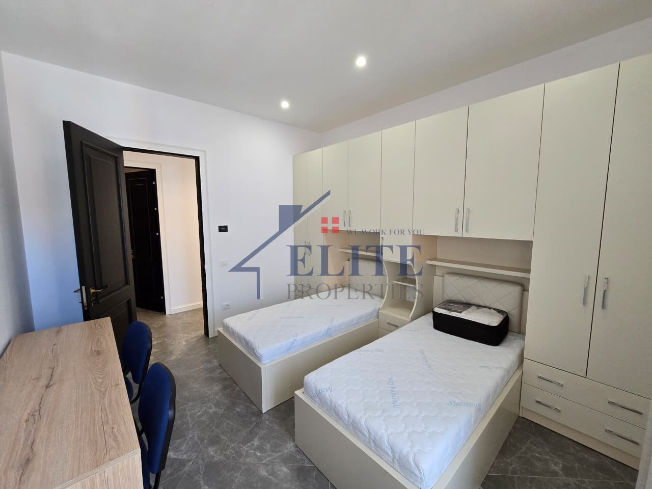 Kompleksi Delijorgji, apartament 2+1 me qira
