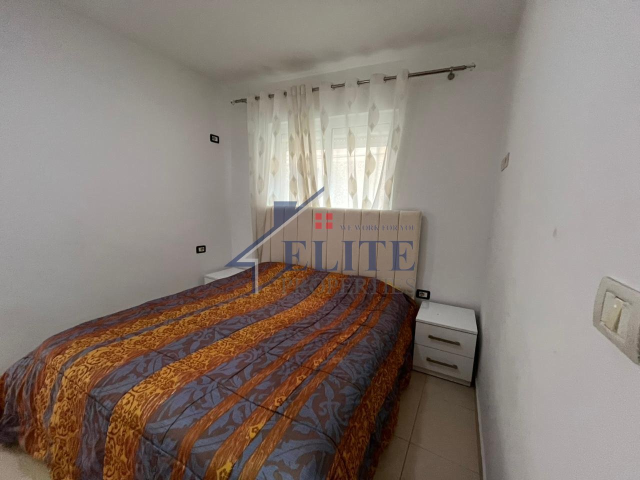 Rruga Fortuzi, apartament 1+1 me verandë për qira