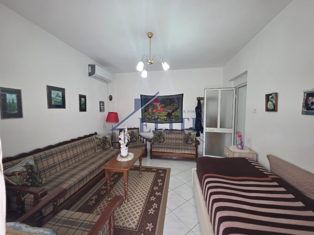 Via Fortuzi (Vicino alla Scuola Jeronim De Rada), appartamento 2+1 in vendita