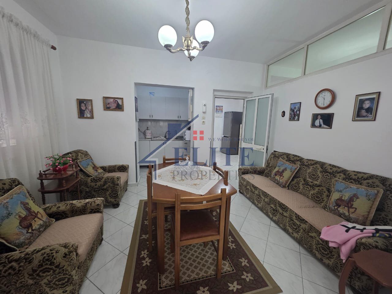 Via Fortuzi (Vicino alla Scuola Jeronim De Rada), appartamento 2+1 in vendita