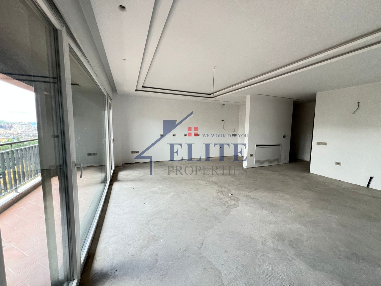 Panorama kompleks, apartament 3+1 ne shitje
