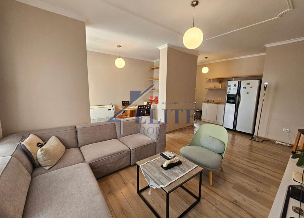 Rruga e Kosovareve, apartament 2+1 me qira