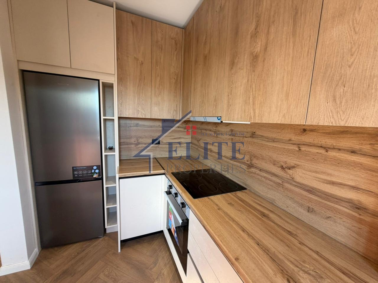 Pallati me "Shigjeta”, përballë Delijorgjit, Bulevardi Bajram Curri, shitet Apartament 2+1