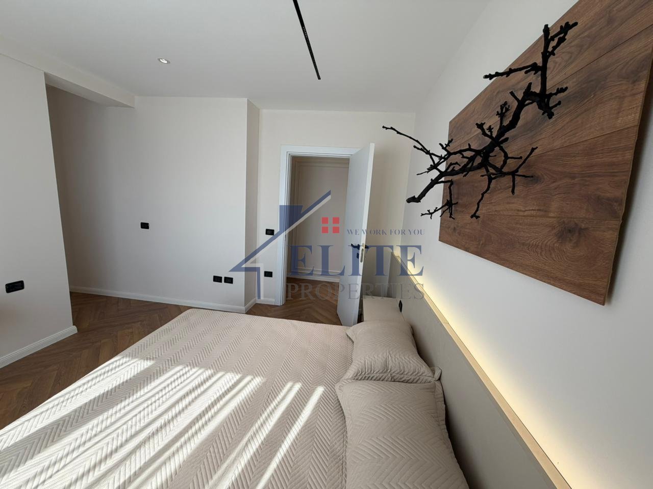 Pallati me "Shigjeta”, përballë Delijorgjit, Bulevardi Bajram Curri, shitet Apartament 2+1