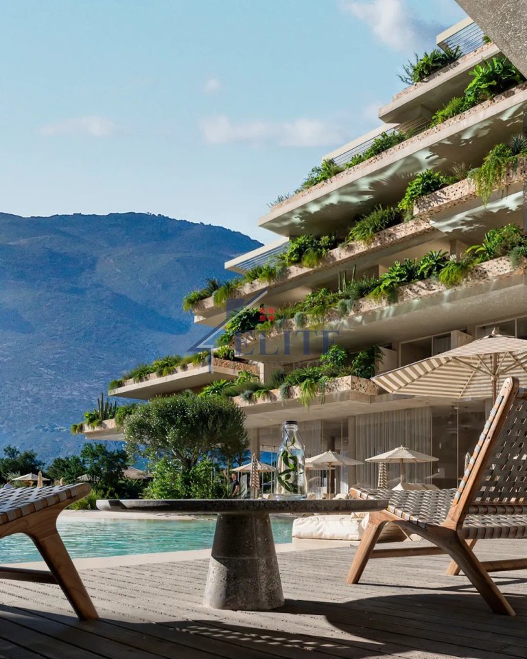 The Verdant Terraces – Orikum, garzoniere në shitje