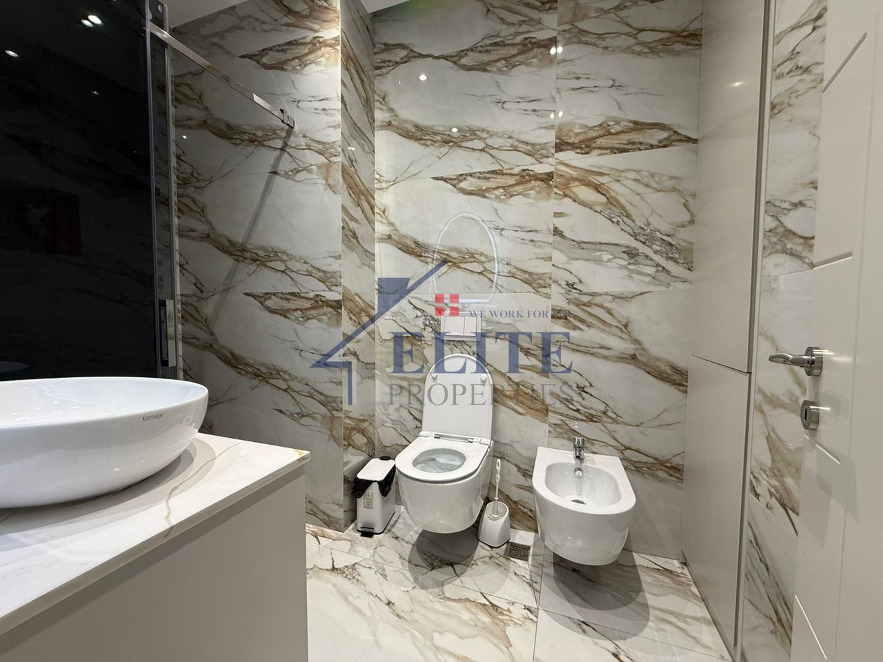 Fusha e Aviacionit, modern two bedroom apartment for rent