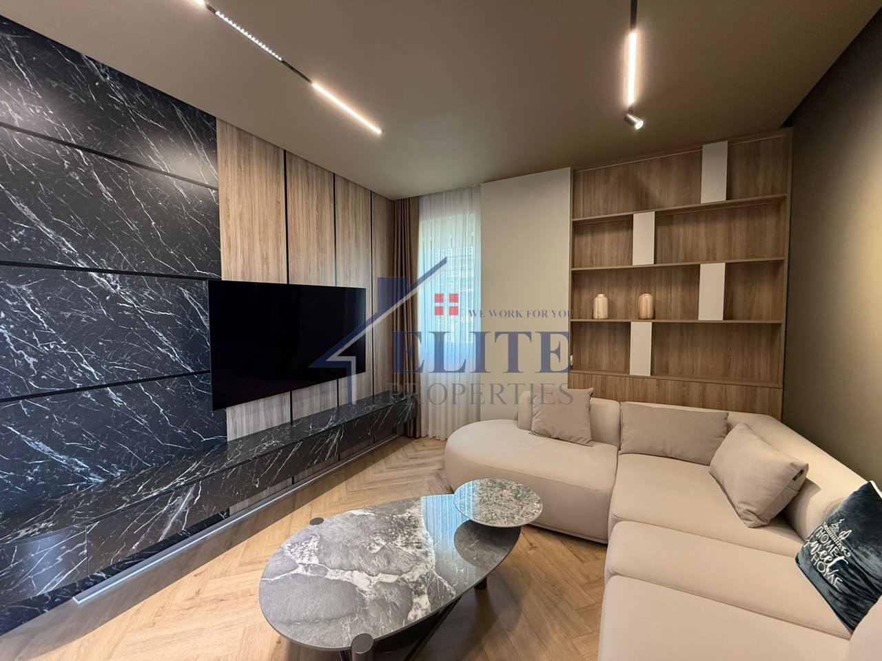 Fusha e Aviacionit, modern two bedroom apartment for rent