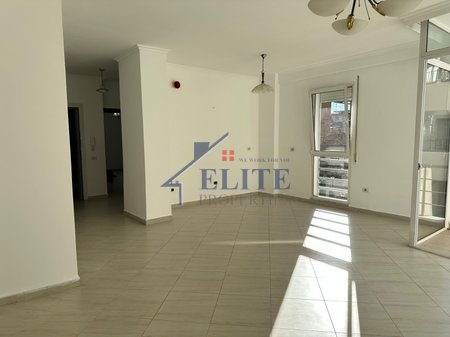 Pazari i Ri, 2+1 apartment for sale