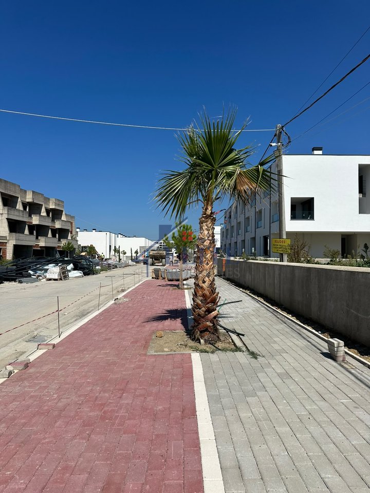 Turquoise Marina – apartament 1+1 + oborr në shitje