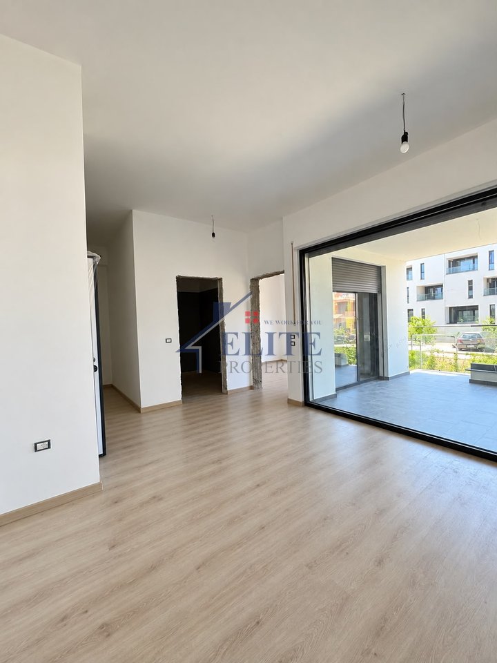 Turquoise Marina – apartament 1+1 + oborr në shitje