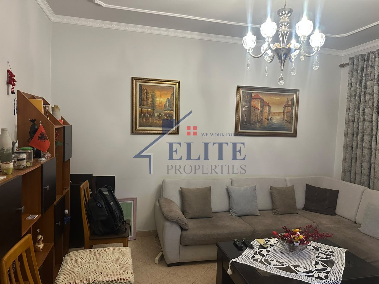 Zogu i Zi – apartament 1+1 me qira, pranë Gazhelit