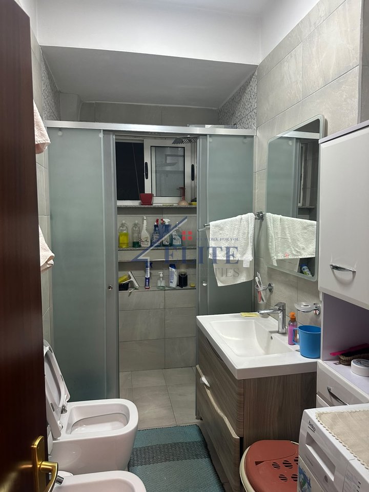 Zogu i Zi – apartament 1+1 me qira, pranë Gazhelit