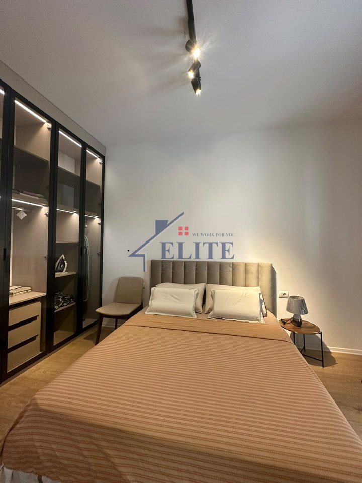 Via "Siri Kodra", nella Residenza Siri, viene affittato un appartamento 1+1