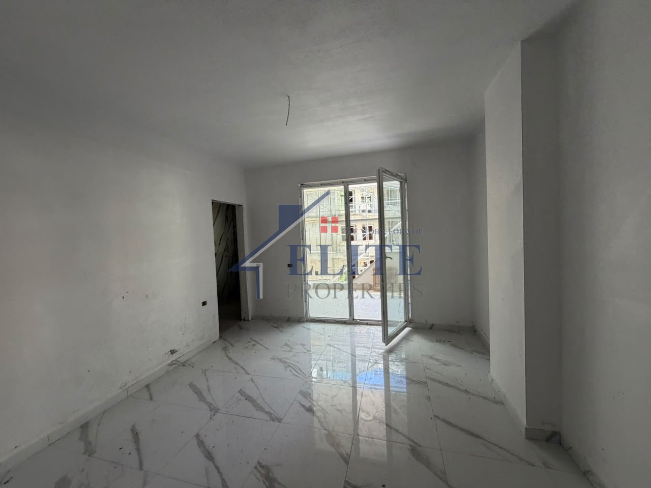 Lake Side – Lago Secco, appartamento 2+1 in vendita