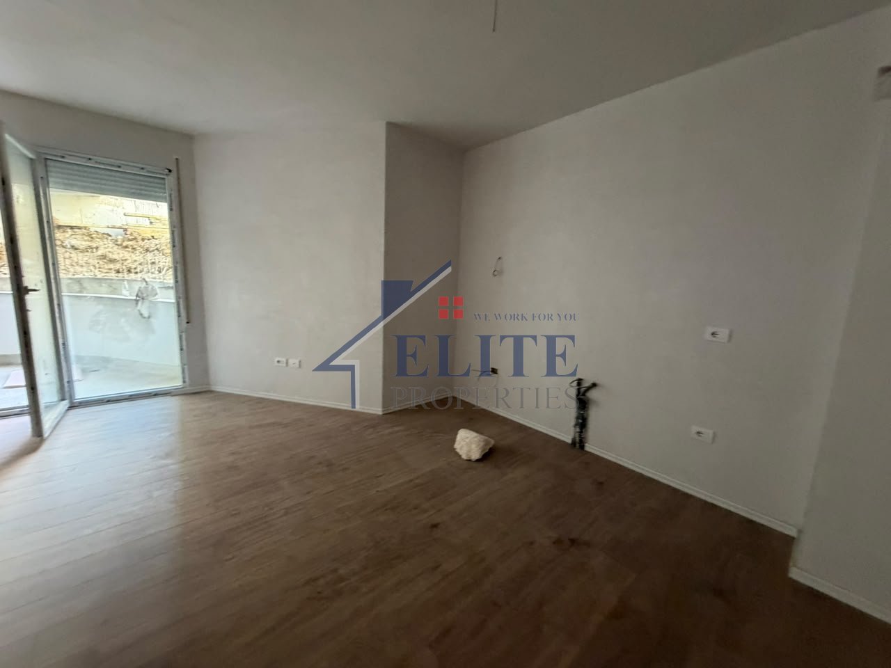 Lakeside Residence, monolocale in vendita– Lago Asciutto