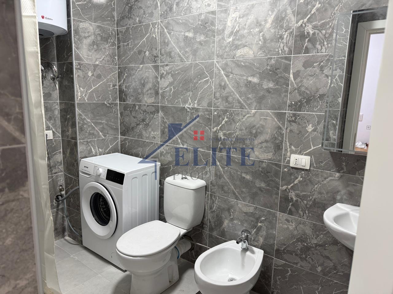 Rruga e Dibres, apartament 2+1 me qera i pabanuar