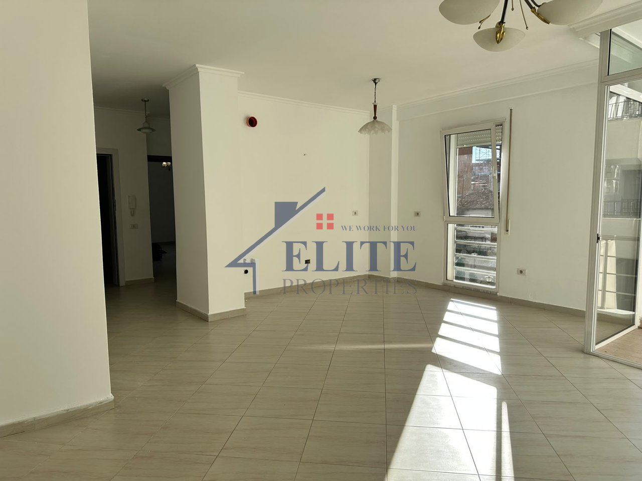 Pazari i Ri, 2+1 apartment for sale
