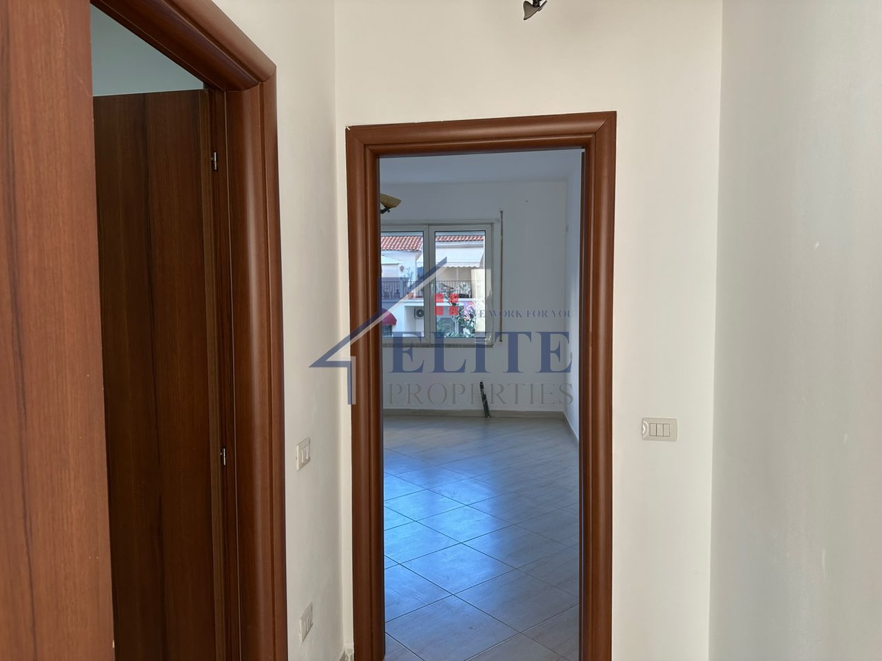 Pazari i Ri, 2+1 apartment for sale