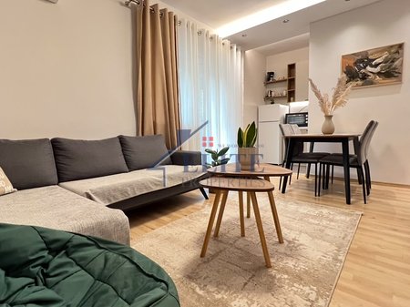 Qender, apartament 2+1 me qera