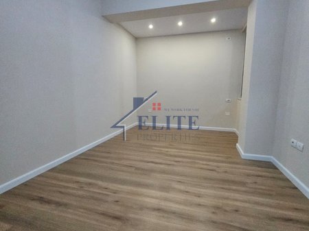 Përballë Delijorgjit, apartament 1+1 në shitje – Rruga e Kavajës