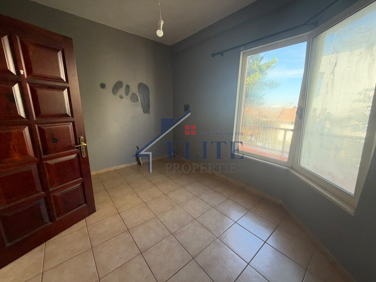 Villa su 3 piani in affitto a Kodren e Priftit