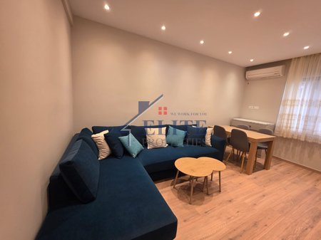 Ish Bllok, apartament 2+1 me qera