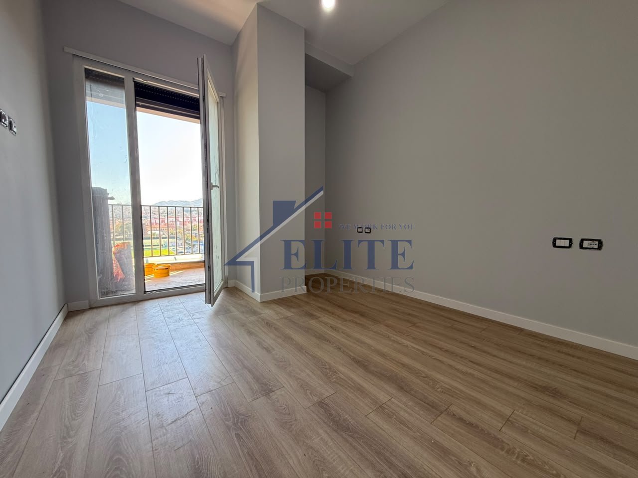 Rezidenca Henke, apartament 1+1 në shitje - përballë Spitalit Amerikan 3