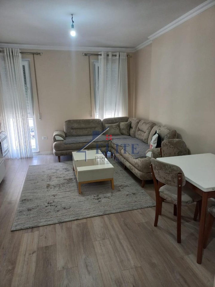 Univers City, appartamento 2+1 in affitto