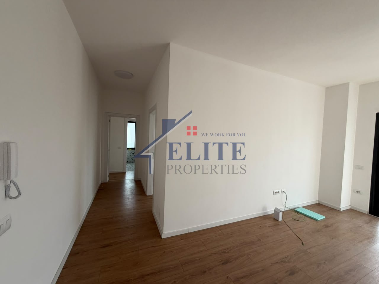 Barrikadave Street, 2+1+2 space for rent for offices