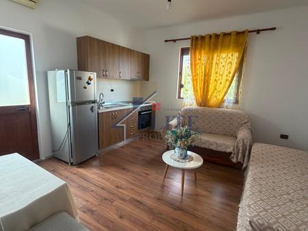 Babrru, apartament 1+1 me qira - Kati i 2-të i nje vile