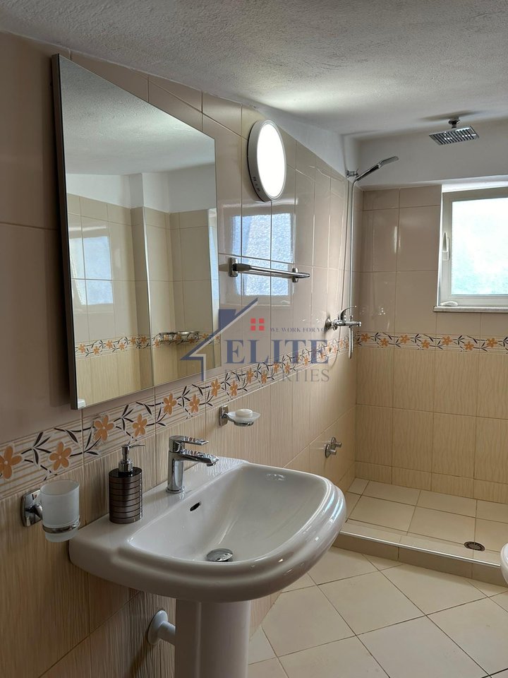 Fresku, Tirana – duplex in affitto