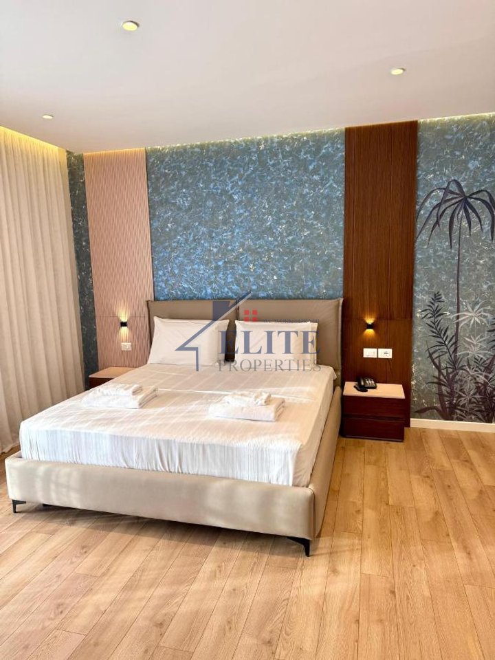 Vlore, hotel per shitje