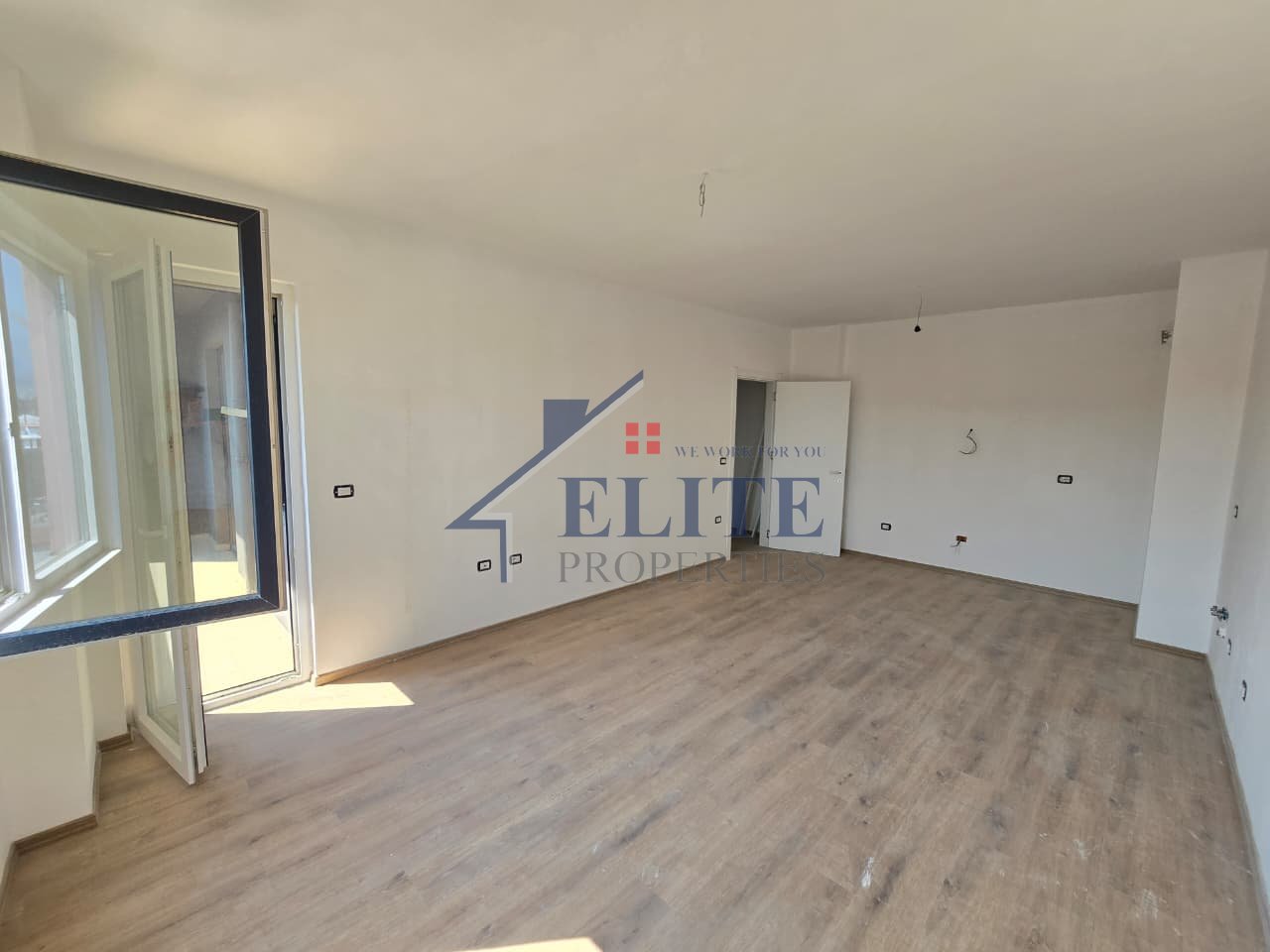 Shehu 1 Paskuqan, apartament 2+1 në shitje – Gati për banim