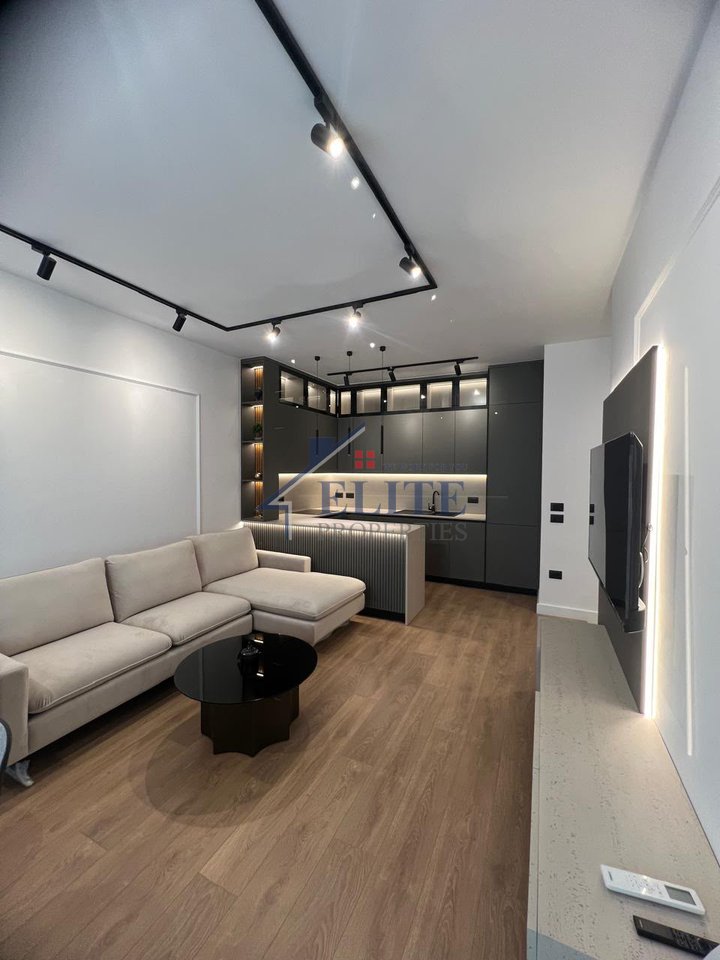 Complesso Erli, appartamento 2+1 in affitto – Porcelan