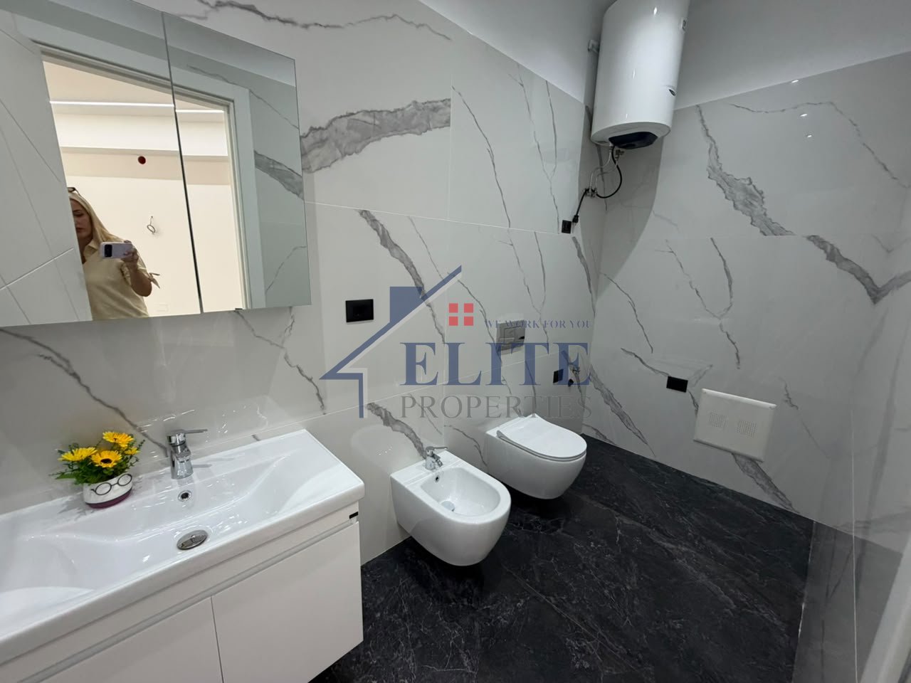 Vlorë, apartament 1+1 në shitje – Lungomare