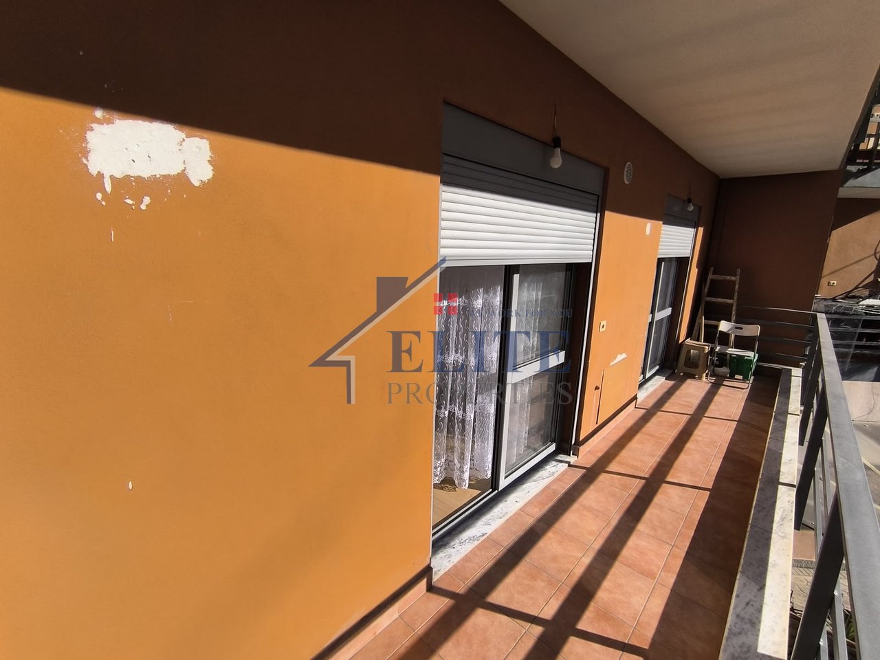 TEK RESTORANT FRESKU – shitet apartament 2+1