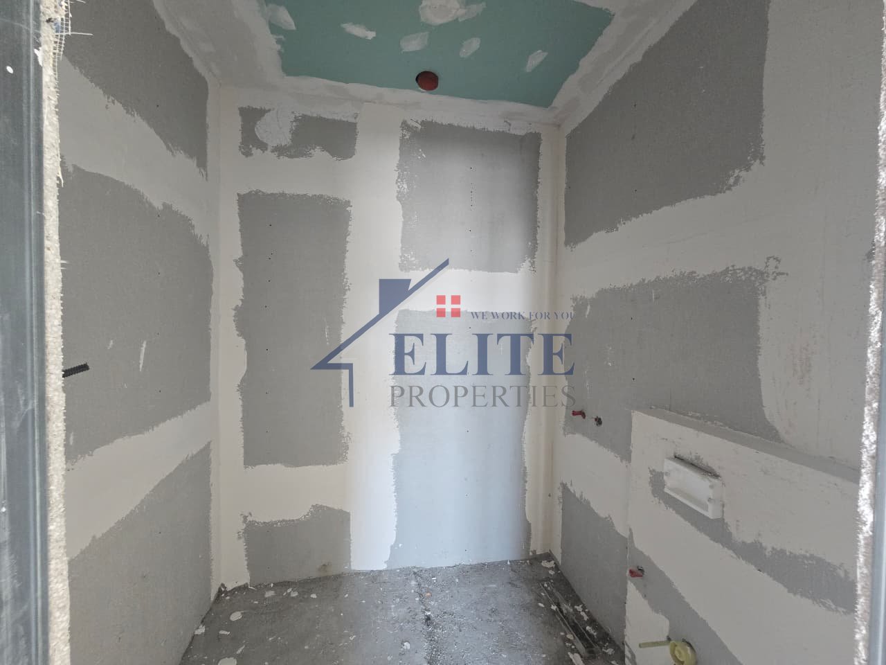 Yzberisht, apartament 2+1 në shitje – pranë Bar Unik