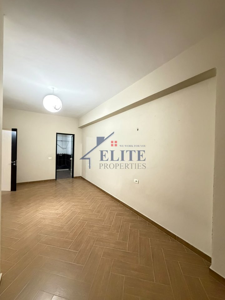 Astir prane bar oslo , jepet me qera apartament 2+1