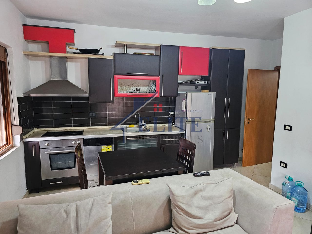 Prane Fakuletit te Inxhinierise se Ndertimit, apartament 2+1 me qira
