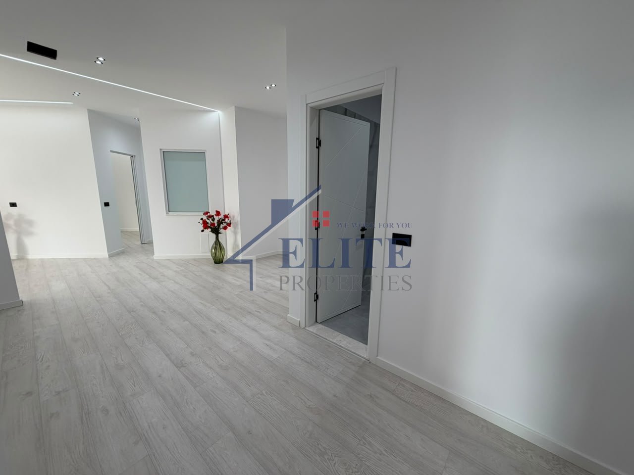 Vlorë, 1+1 apartment for sale
