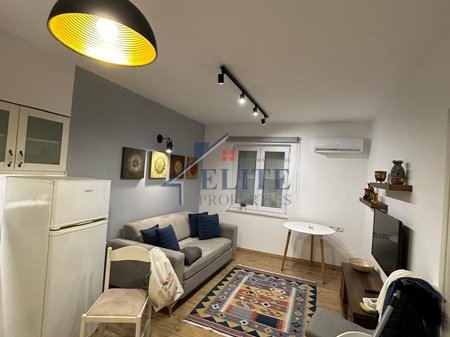 Apartament 1+1 per qera - Rruga Elbasanit, Rruga Mustafa Lleshi