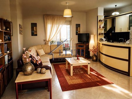 Selvia,  apartament 2+1+2 në shitje  – rruga Riza Cerova