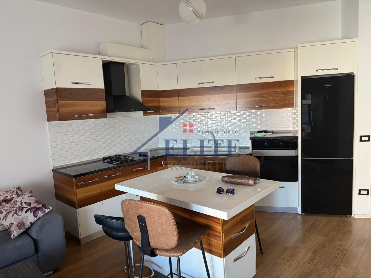 Botanical Garden, 1+1 apartment for rent