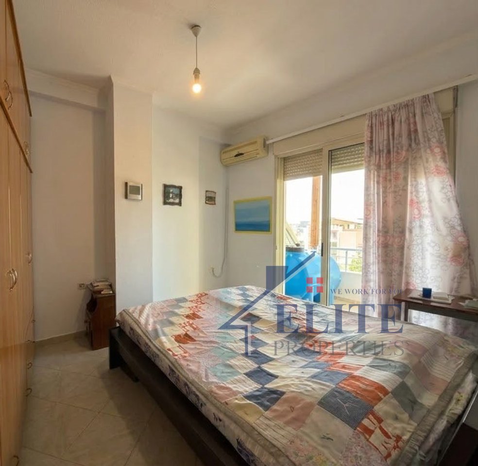 Selvia,  apartament 2+1+2 në shitje  – rruga Riza Cerova