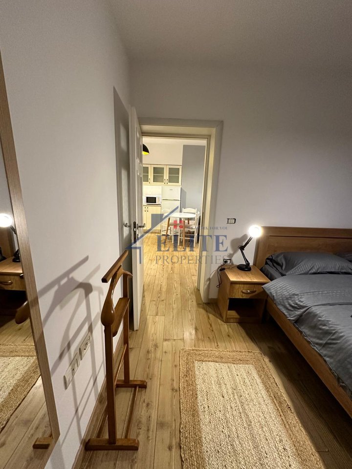 Apartament 1+1 per qera - Rruga Elbasanit, Rruga Mustafa Lleshi