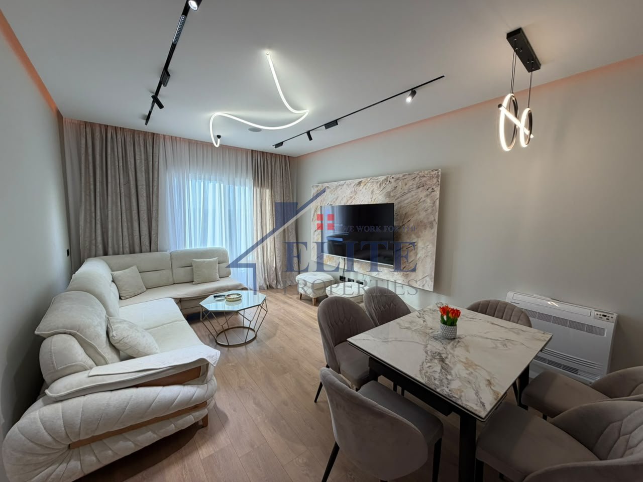 Aura Complesso in via Dritan Hoxha, appartamento 2+1 in affitto
